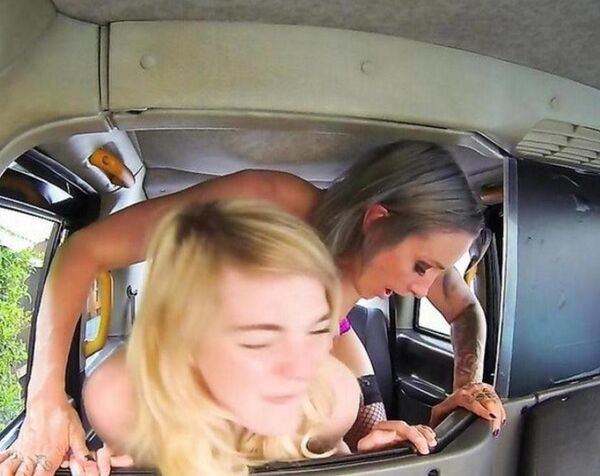 Лесбиянка из такси трахает клиентку у которой нет денег на проезд