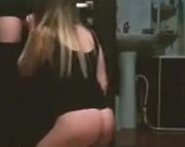 Бурный секс с молодой женой перед работой - секс порно видео