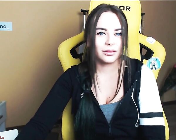 Михалина Плакала Из-За Стримера Mellstroy