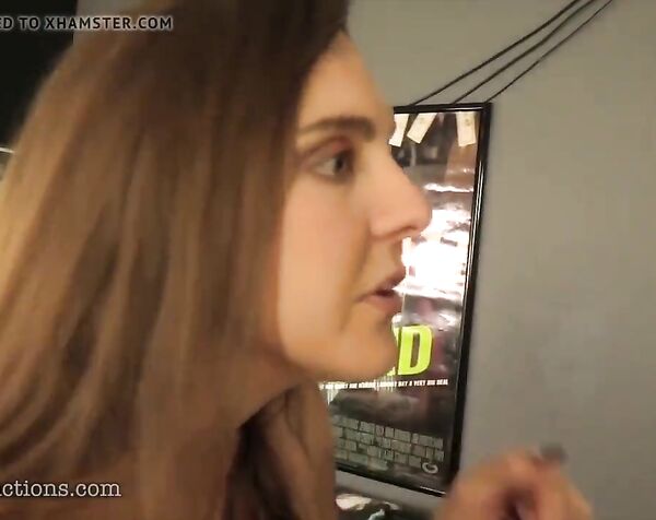 ENF, CMNF, контроль над разумом – парень гипнотизирует своих соседок по комнате, чтобы те разделись догола