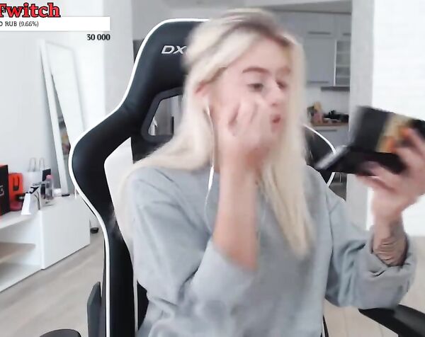 GTFOBAE Cosplay Elsa Jean 2019 / Русская Эльза Джин В Чулочках