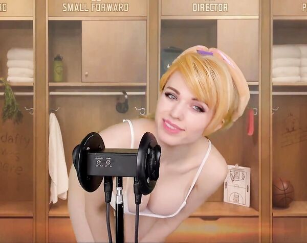 Amouranth слив голая Twitch ASMR Косплей  11