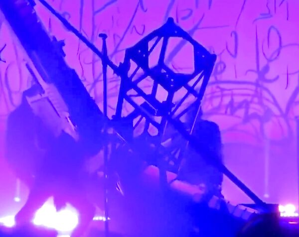 Упоротые случаи на концертах Metallica, Nirvana, Marilyn Manson, Oasis, Pantera