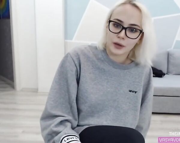 GloriaMatvien После СЛИВ ВИДЕО Вернулась На Twitch