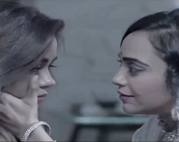 Нехал Вадолия , Шиха Синха - Печатная машинка / Nehal Vadoliya , Shikha Sinha - The Typewriter ( 2019 )