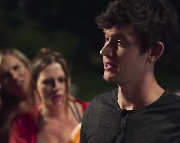 Эйми Тигарден , Лили Дрю Детуайлер , Лиз Кац , Шарлотта МакКинни - Гостевой дом / Aimee Teegarden , Lily Drew Detwiler , Liz Ka