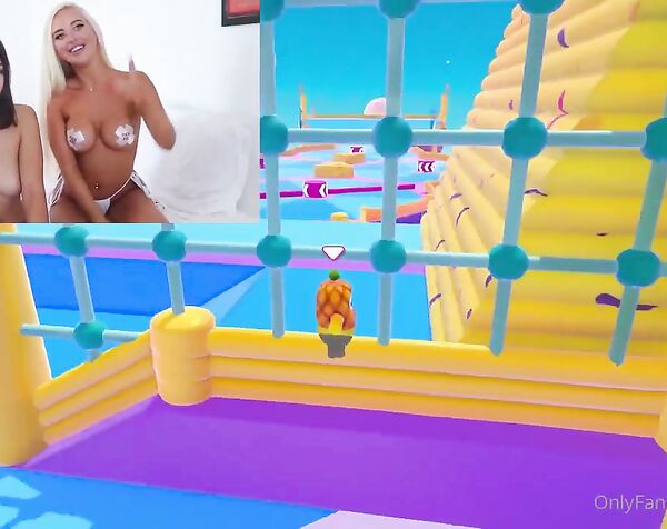 emblack OnlyFans бесплатно в коменте эксклюзивное видео itsemilyblack Emily Black голая натуральные сиськи  22