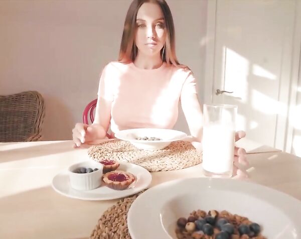 минет на кухне