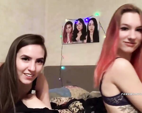 LeraBloodgood подружки играют на раздевание в TikTok