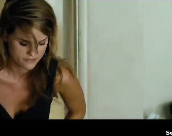 Alice Eve - Crossing Over/Переправа (2008)
