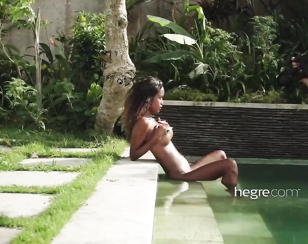 Putri Cinta (BEST EROTICA 13)