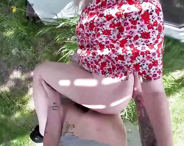 СЕСТРА И БРАТ ТРАХАЕТСЯ НА ДАЧЕ, КОНЧАЕТ ГОРЯЧУЮ СПЕРМУ В РОТ (ИНЦЕСТ МИНЕТ РУССКОЕ RUSSIAN BLOWJOB INCEST РАКОМ В ПЛАТЬЕ FAMILY