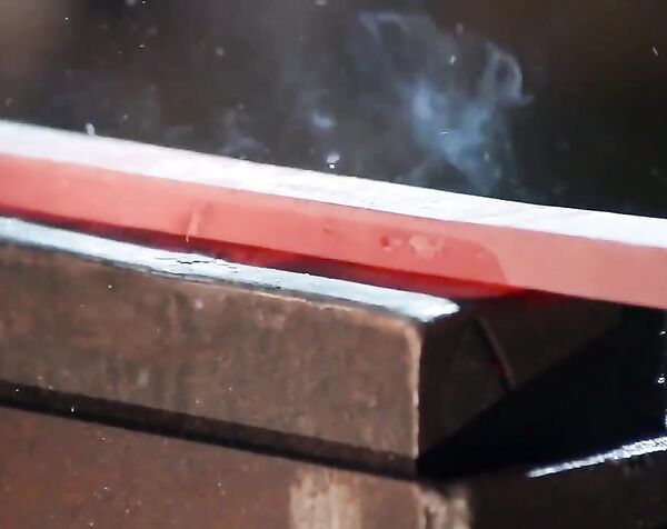 Оружейный Мастер - Меч Оптимуса Прайма из Трансформеров - Man At Arms Reforged - 720p