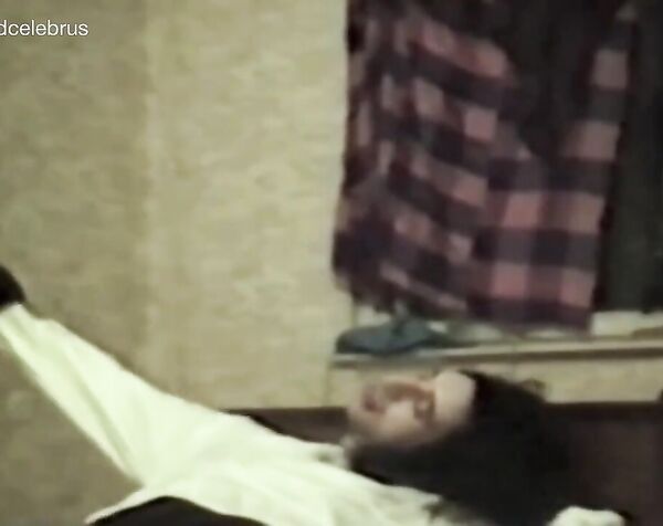 Полностью голая Светлана Дзасухова