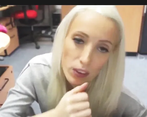 Pornografik taytlar, paypoqlar va jinsilar fotosuratlari Katta kokrakli ukrainalik ayollar ishtirokidagi porno