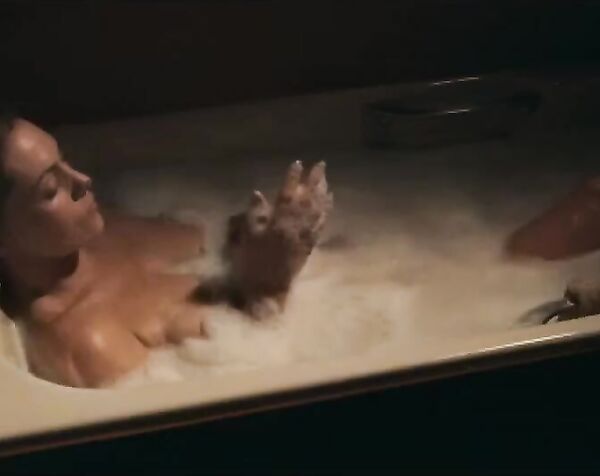 Геранс Марилье , Регина Аникий , Милен Джампаной , Лиа О'прей , Кароль Роше , Леа Роста - Мадам Клод / Garance Marillier , R