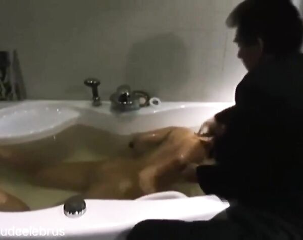 Голые Дарья Волга и Ольга Сидорова