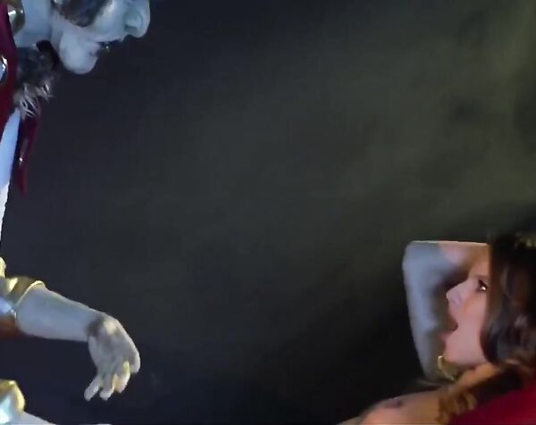 Джиллиан Янсон , Лея Фалкон - Зловещий Бонг 777 / Jillian Janson , Leya Falcon - Evil Bong 777 ( 2018 )