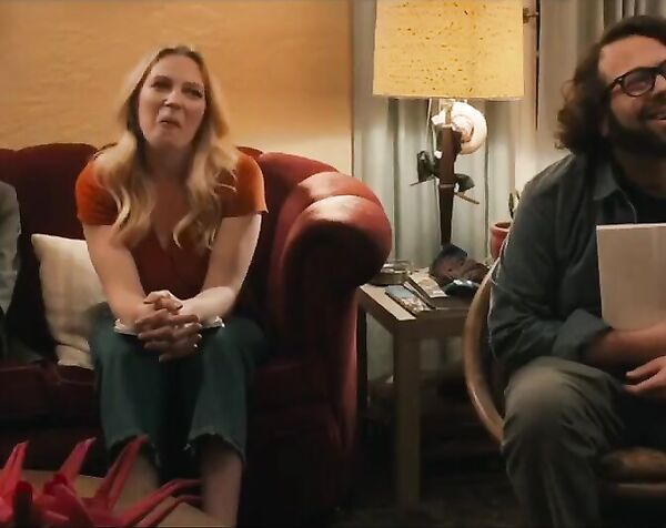 Шарлотта МакКинни , Эмма Белл - Аргумент / Charlotte McKinney , Emma Bell - The Argument ( 2020 )