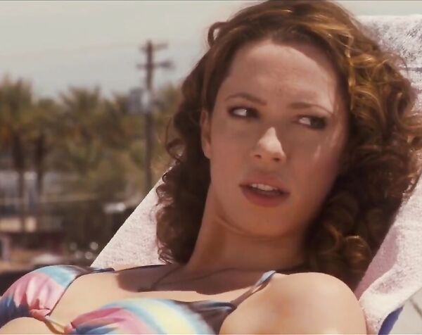 Ребекка Холл , Лаура Препон , Джо Ньюман - Фортуна / Вегаса Rebecca Hall , Laura Prepon , Jo Newman - Lay the Fave ( 2012 )