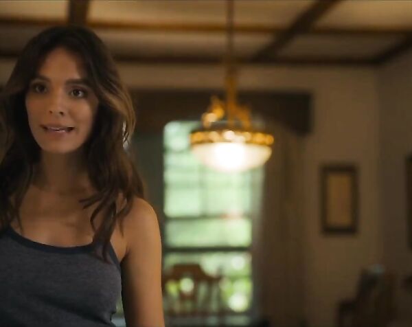 Изабелла Фаррелл , Кэйтлин Стэйси - Нью-Йорк , или Не считается / Isabella Farrell , Caitlin Stasey - Bridge and Tunnel ( 2021 )